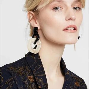 Elegant Black and Cream Earrings